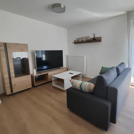 Parkblick Naehe Koblenz Weissenthurm