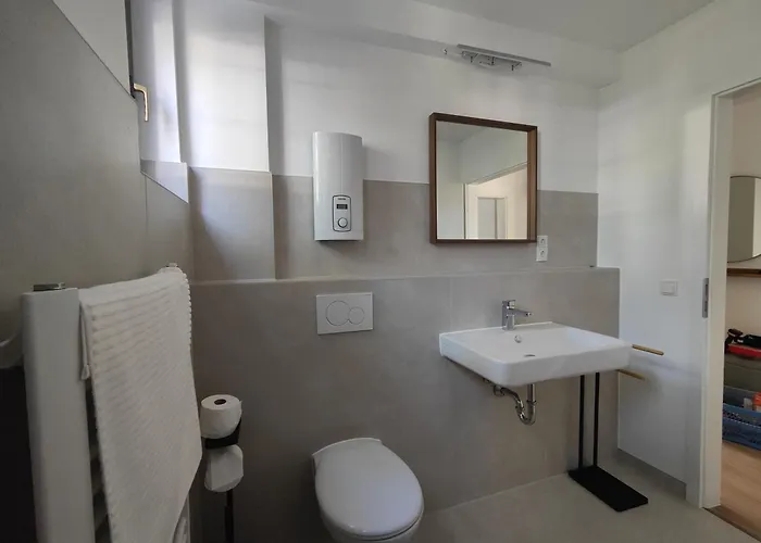 Parkblick Naehe Koblenz Weissenthurm