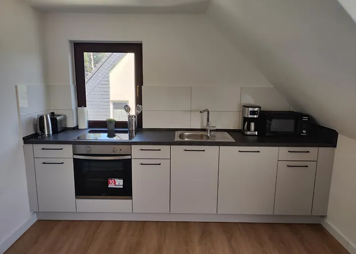 Parkblick Naehe Koblenz Weissenthurm